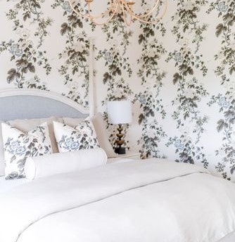 This room is located on the 2nd floor overlooking the barns. It has a king-sized bed, writing desk, marble tiled bathroom with a walk-in shower. 300 sq. ft.